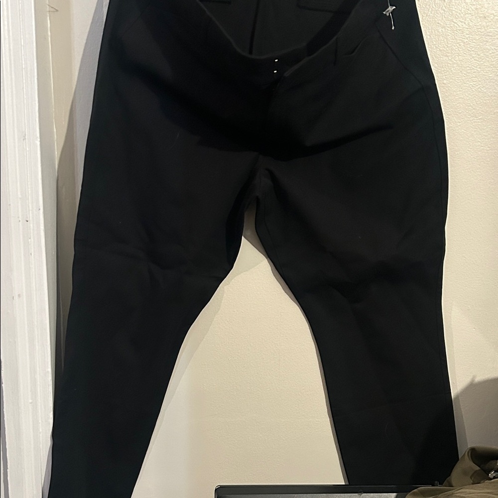 Old Navy Women's Elegant Black Straight Leg Pants
